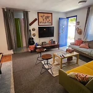 Mango Haus Hostal